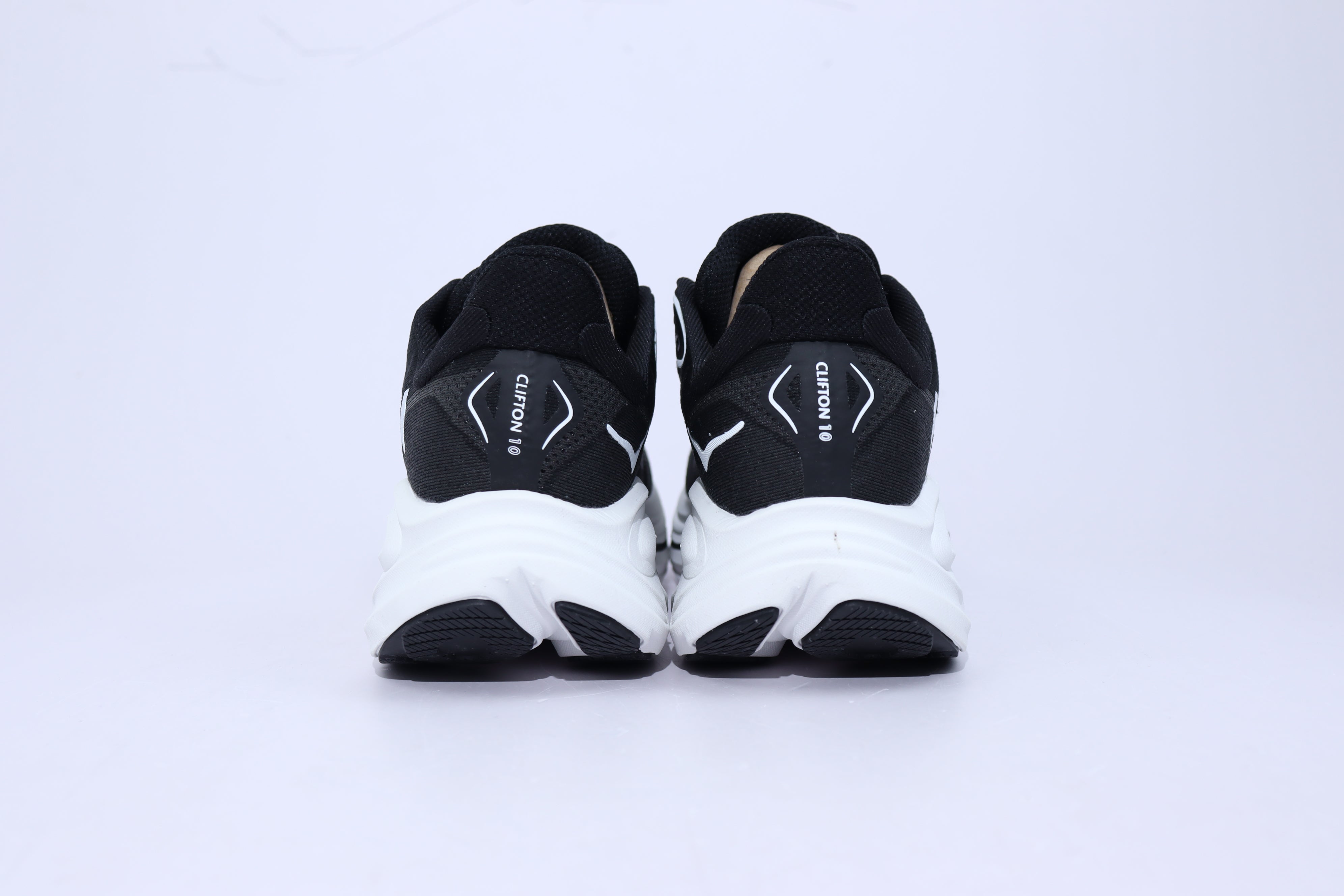 Clifton 10 Road Running Shoes