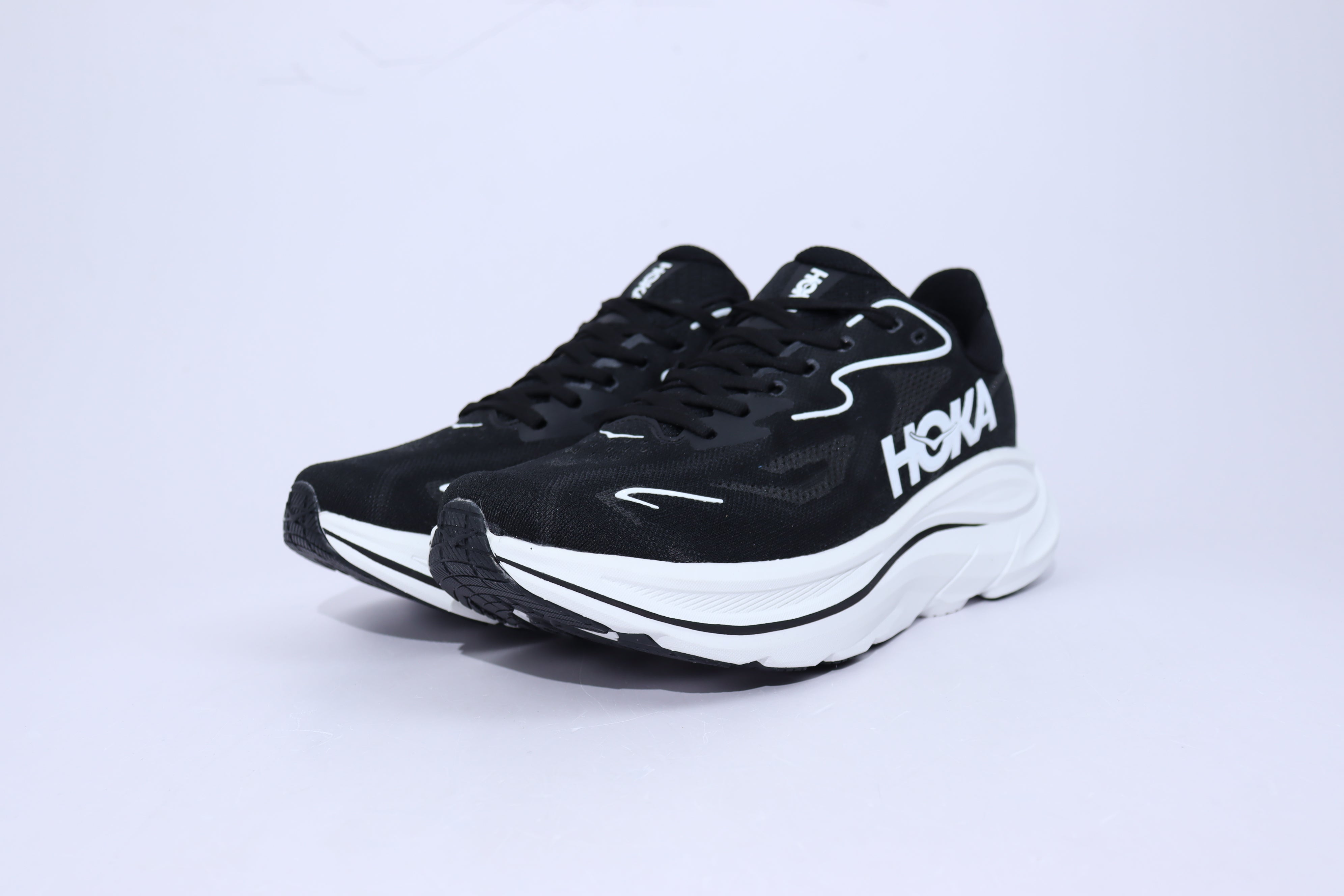 Clifton 10 Road Running Shoes
